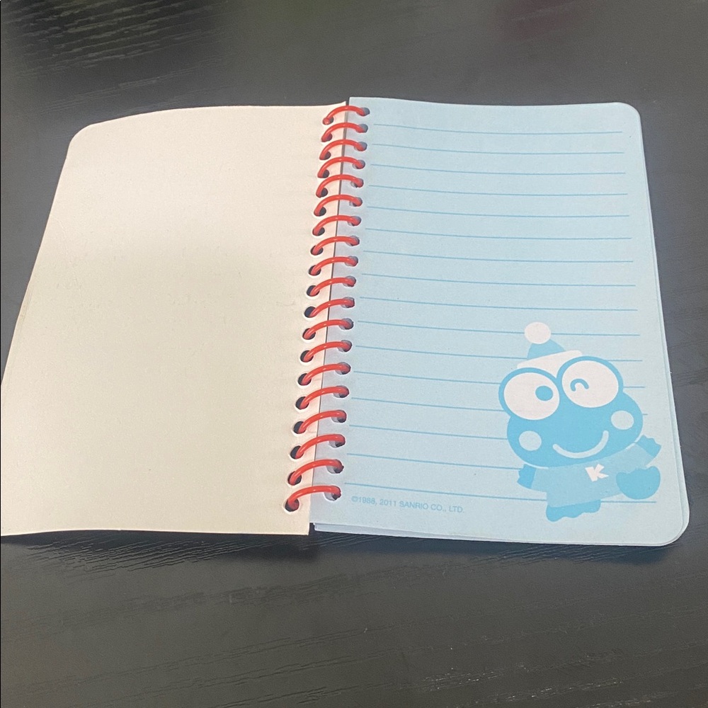 🎱Hello Kitty Bundle- set of 3 plushies & a Keroppi notebook! - Picture 2 of 7